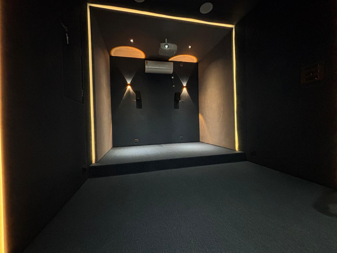 Complete Theater